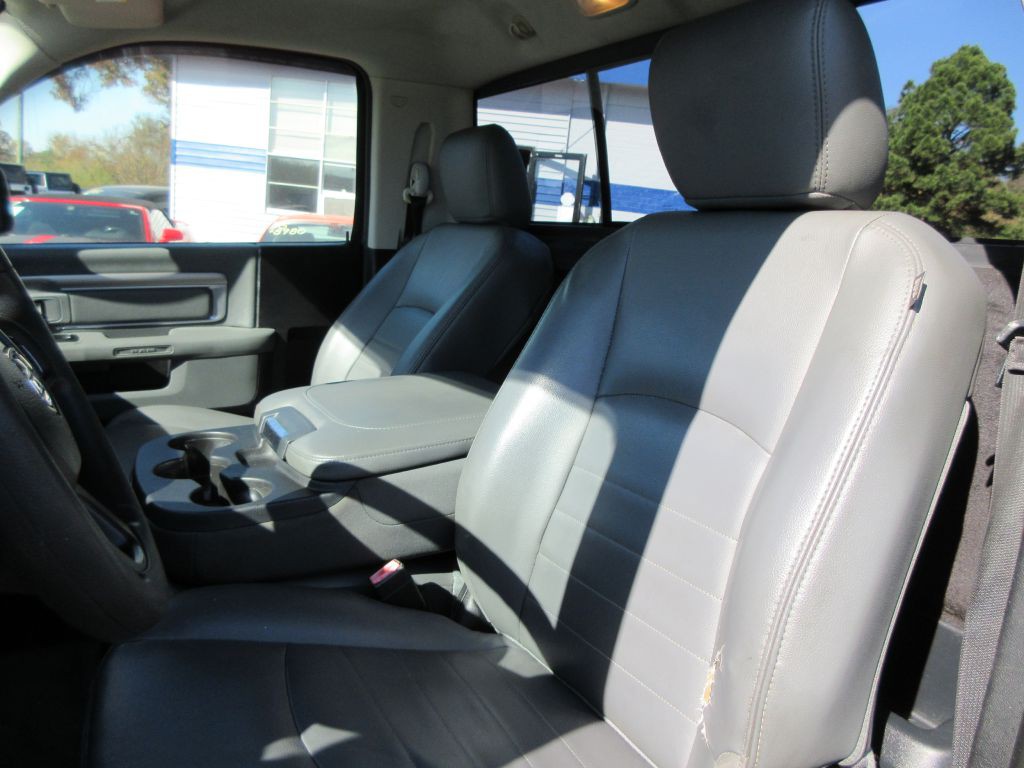 2014 RAM 1500 Image 12