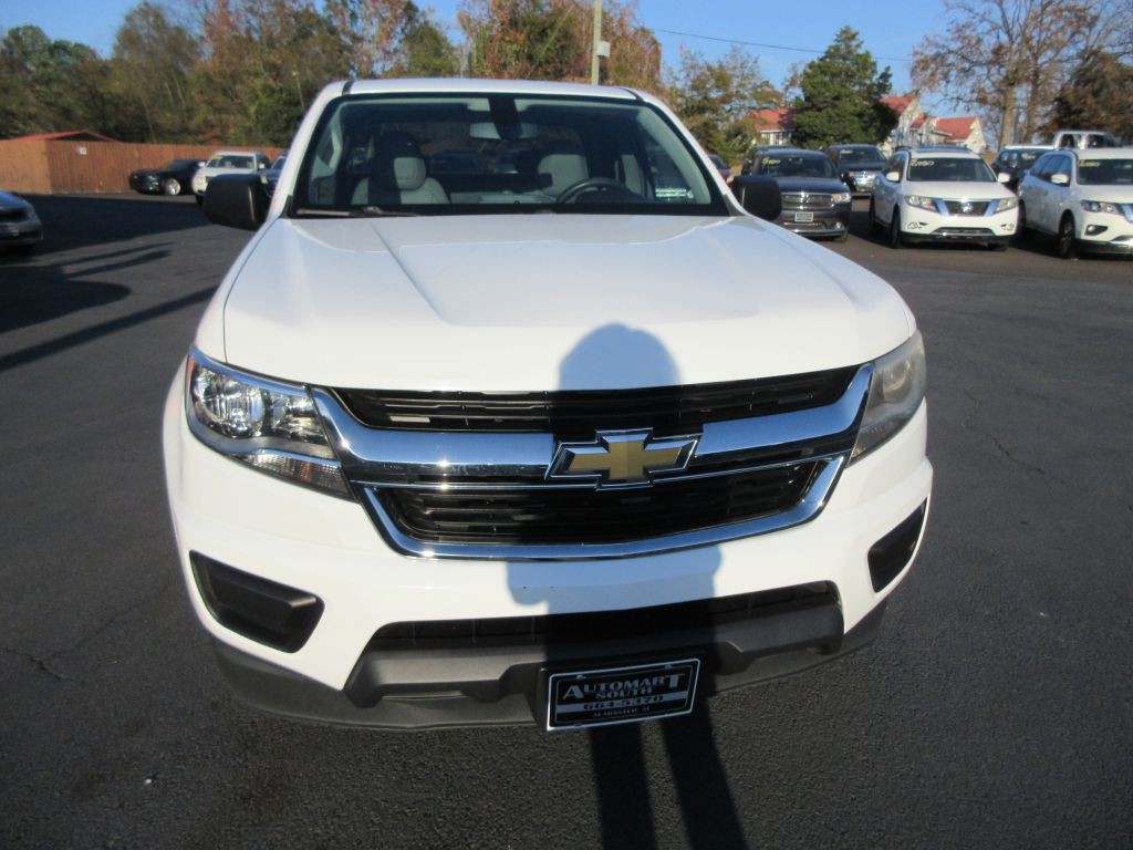 2015 Chevrolet Colorado Image 2