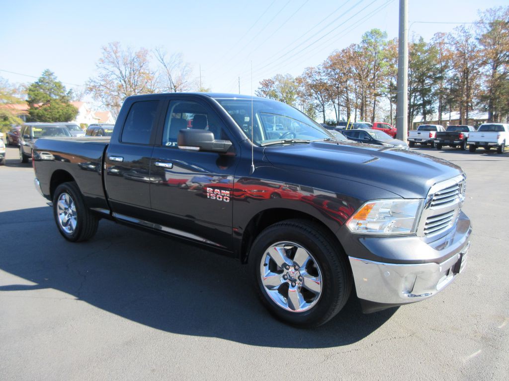 2018 RAM 1500 Image 3