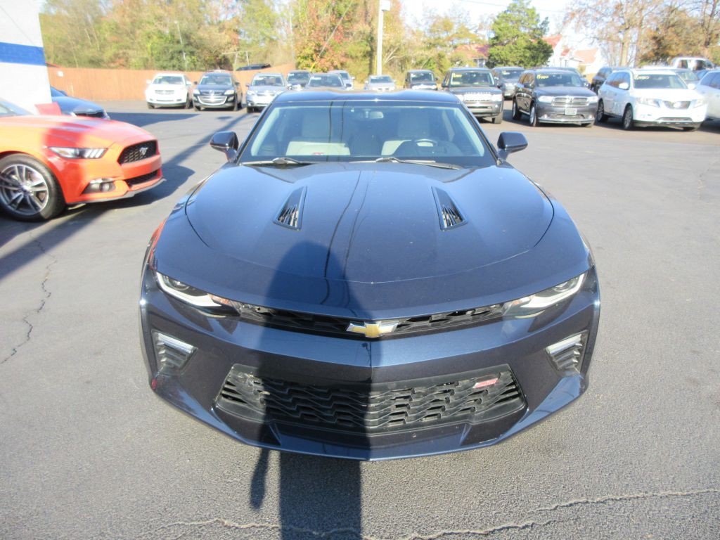 2016 Chevrolet Camaro Image 2