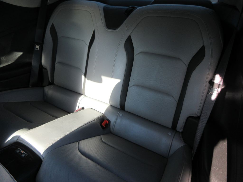 2016 Chevrolet Camaro Image 12