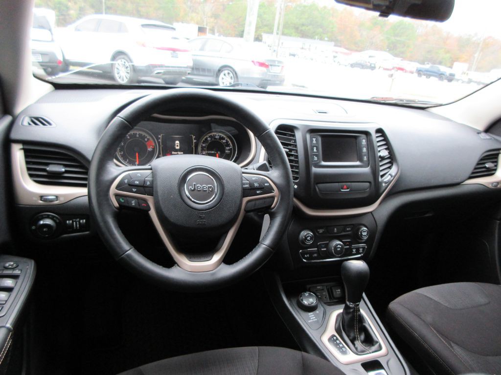 2016 Jeep Cherokee Image 7