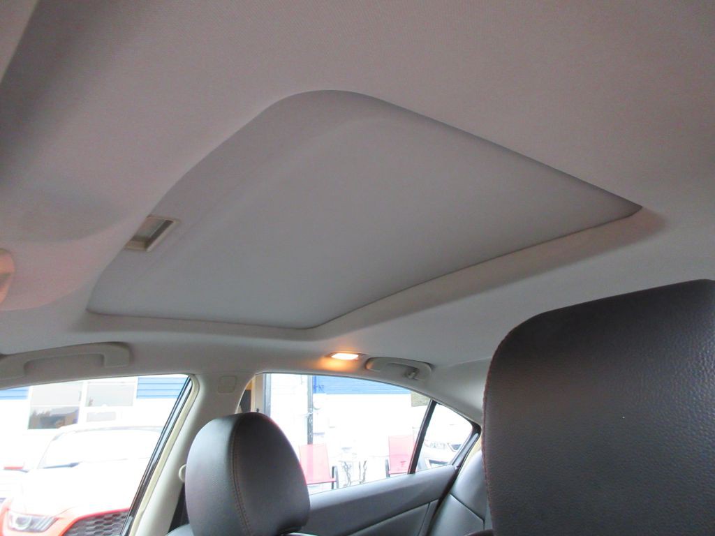 2014 Nissan Maxima Image 11