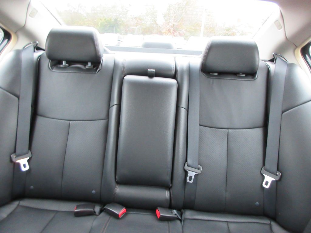 2014 Nissan Maxima Image 13