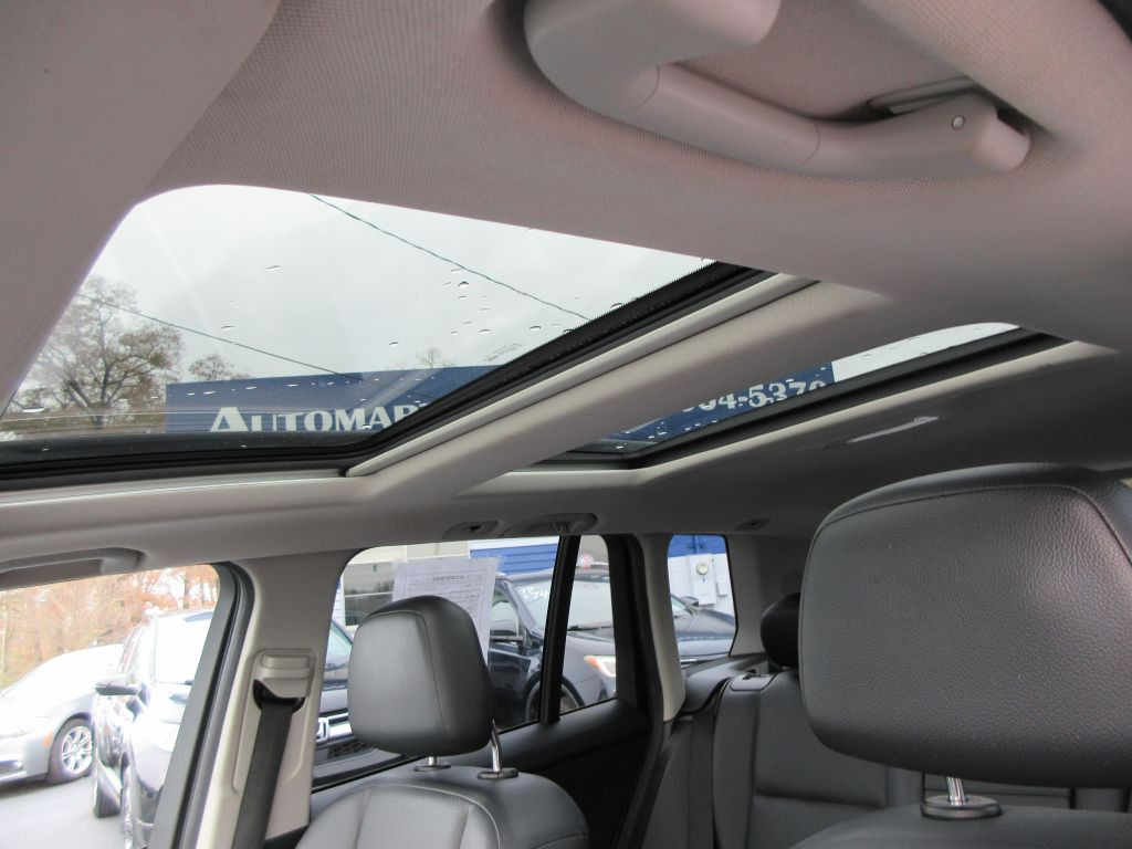 2012 Mercedes-Benz GLK-Class Image 11