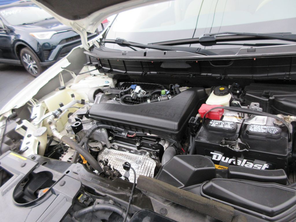 2014 Nissan Rogue Image 16