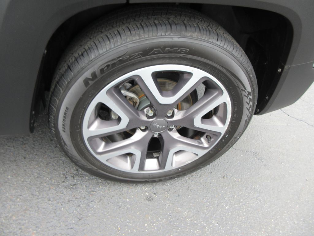 2015 Jeep Renegade Image 14