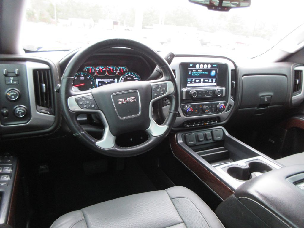 2018 GMC Sierra Image 8