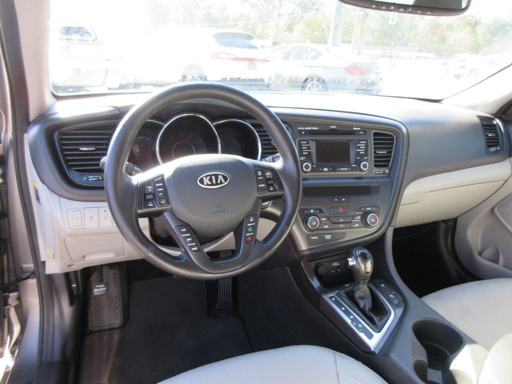 2012 Kia Optima Image 7