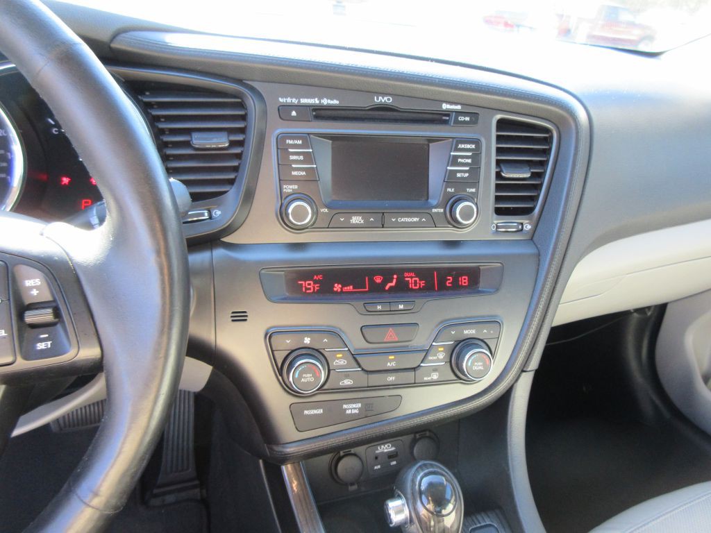 2012 Kia Optima Image 9