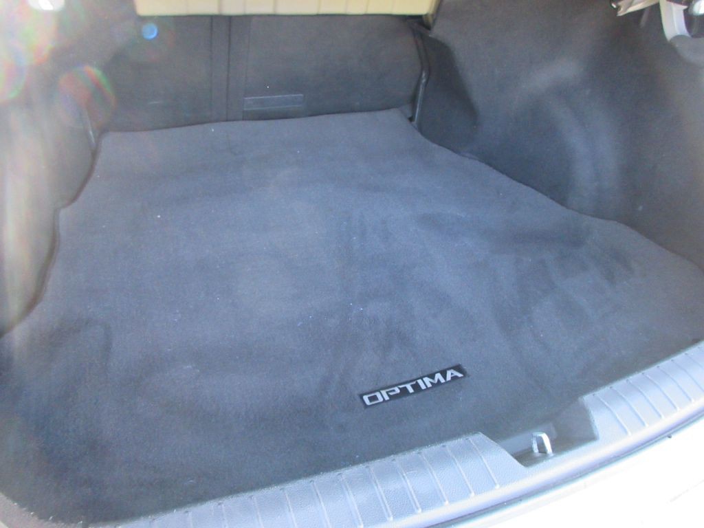 2012 Kia Optima Image 16