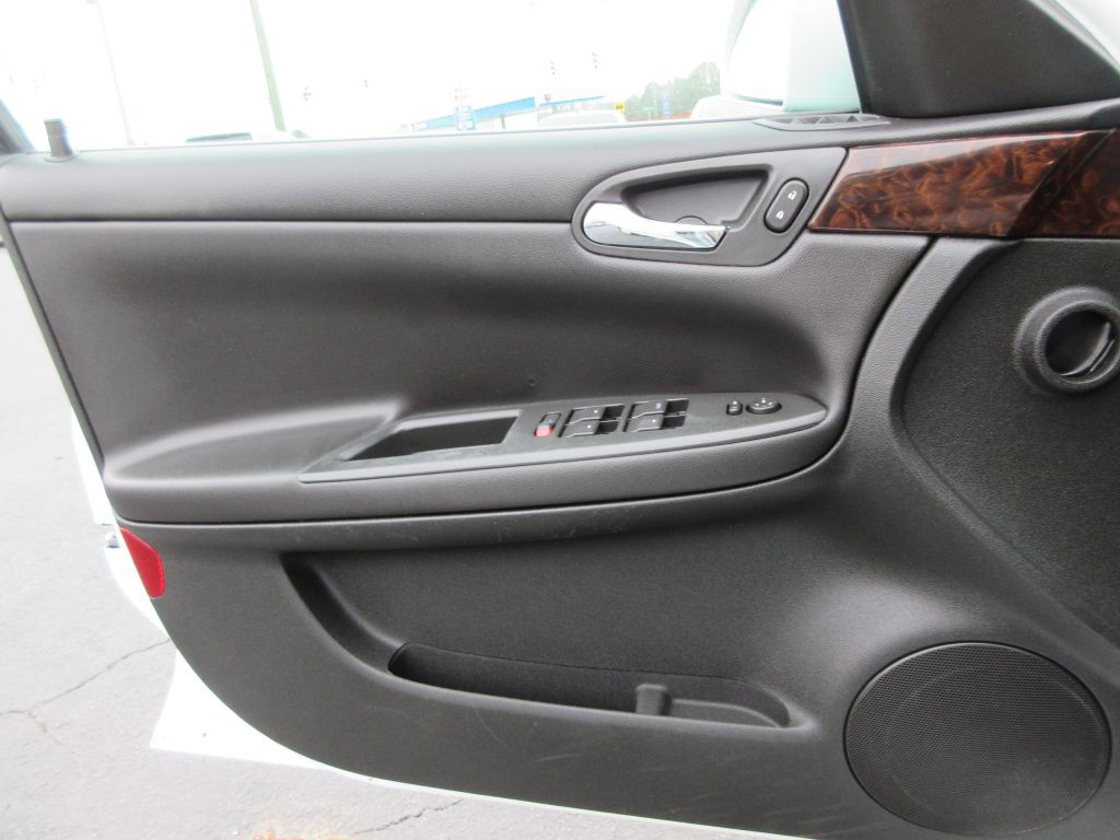 2012 Chevrolet Impala Image 10