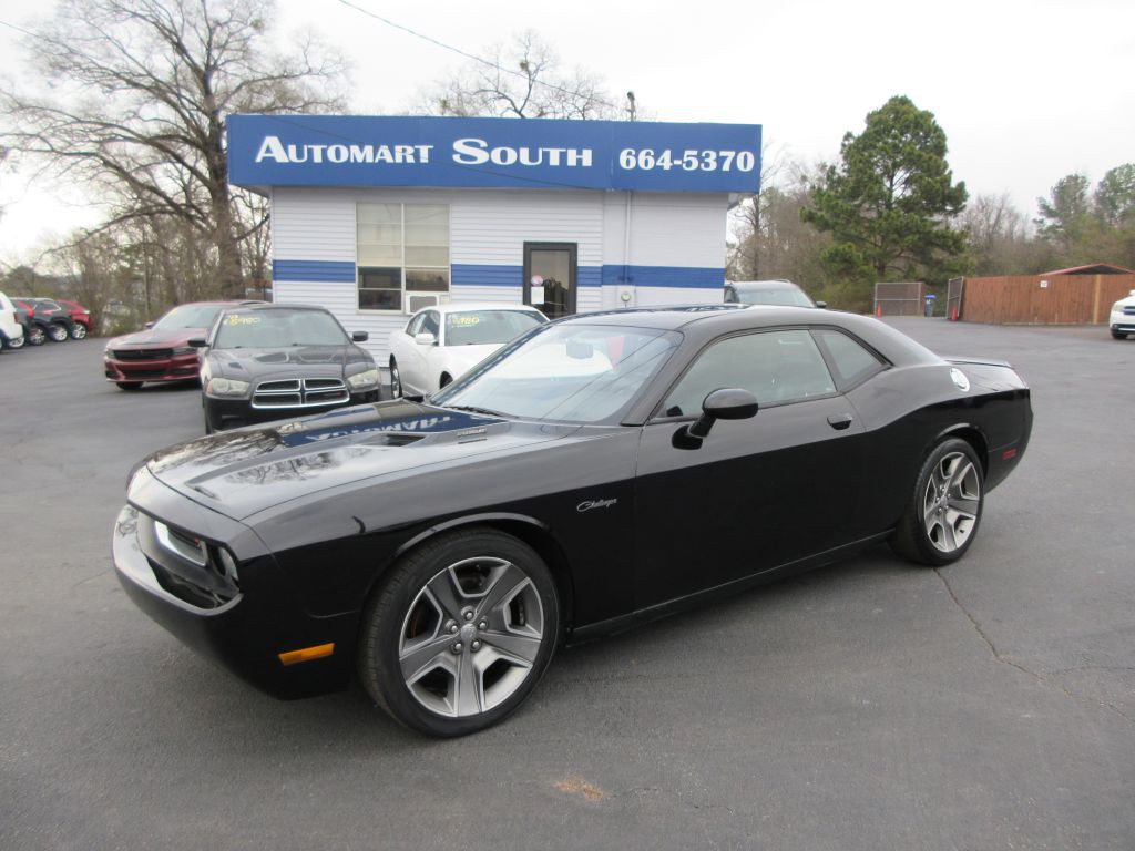 2013 Dodge Challenger Image 1