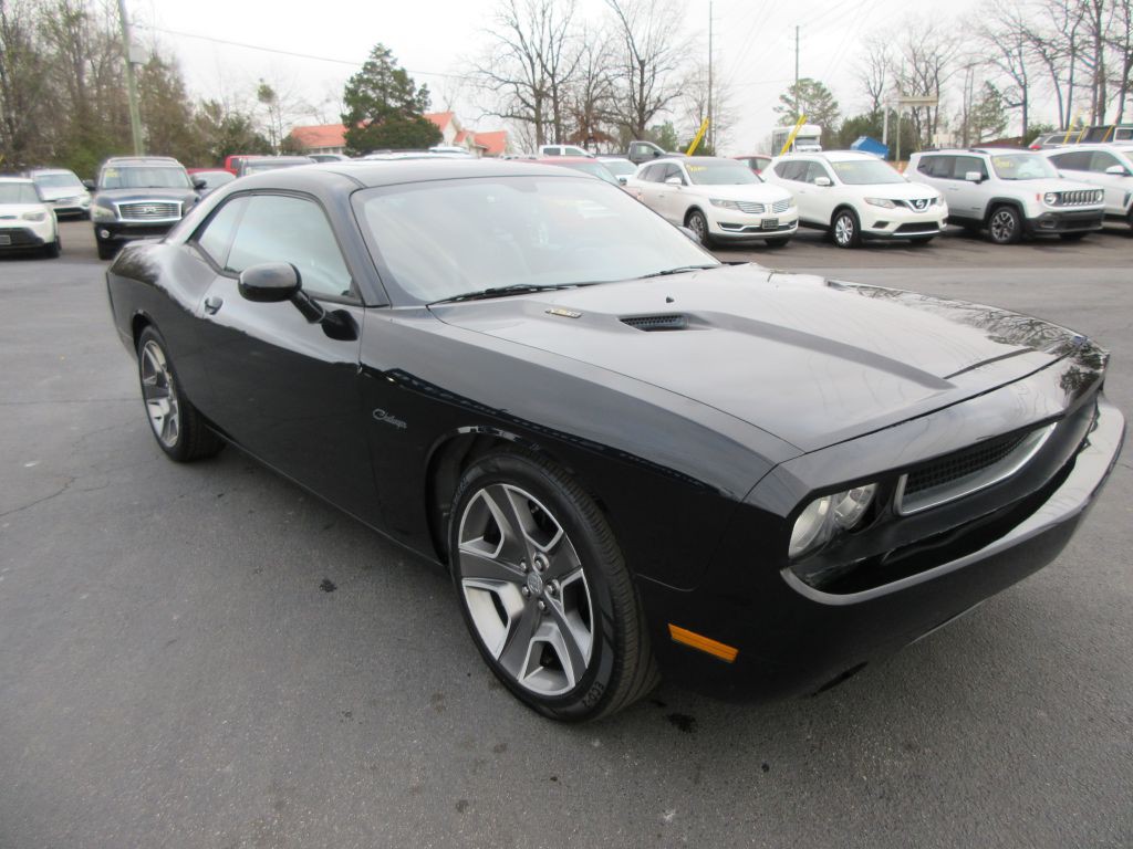 2013 Dodge Challenger Image 3