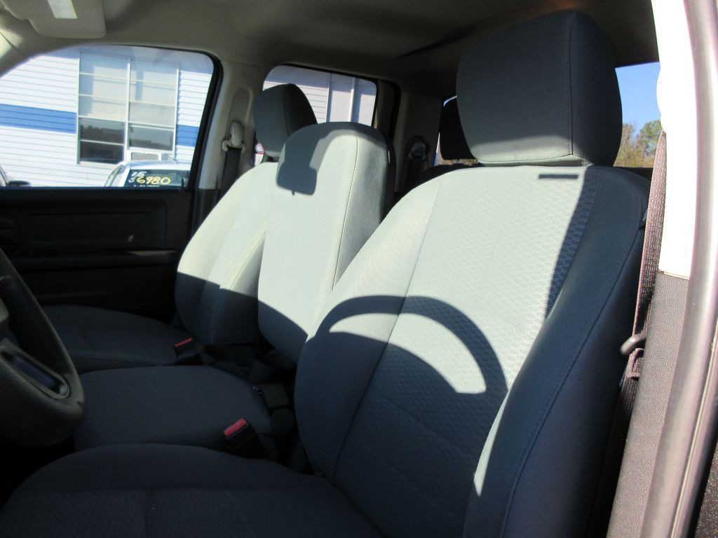 2017 RAM 1500 Image 12