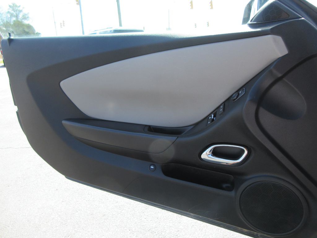 2015 Chevrolet Camaro Image 10