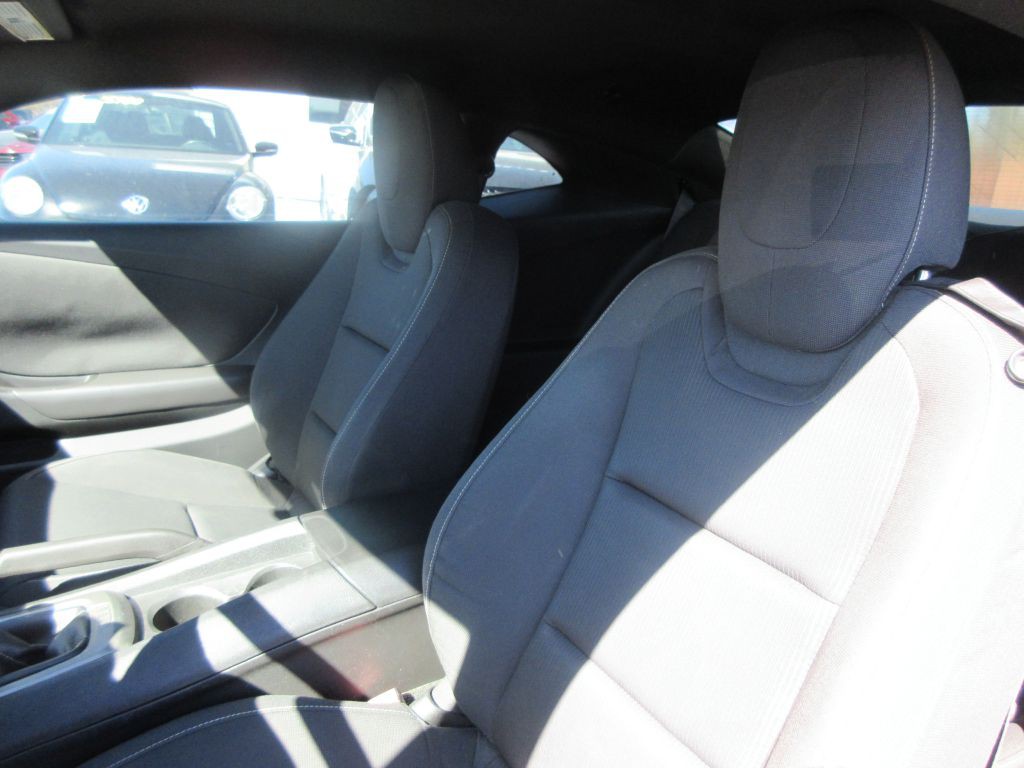 2014 Chevrolet Camaro Image 11