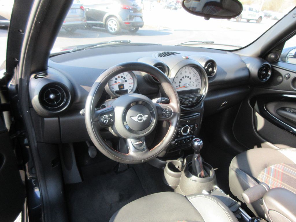 2014 MINI Cooper Image 7