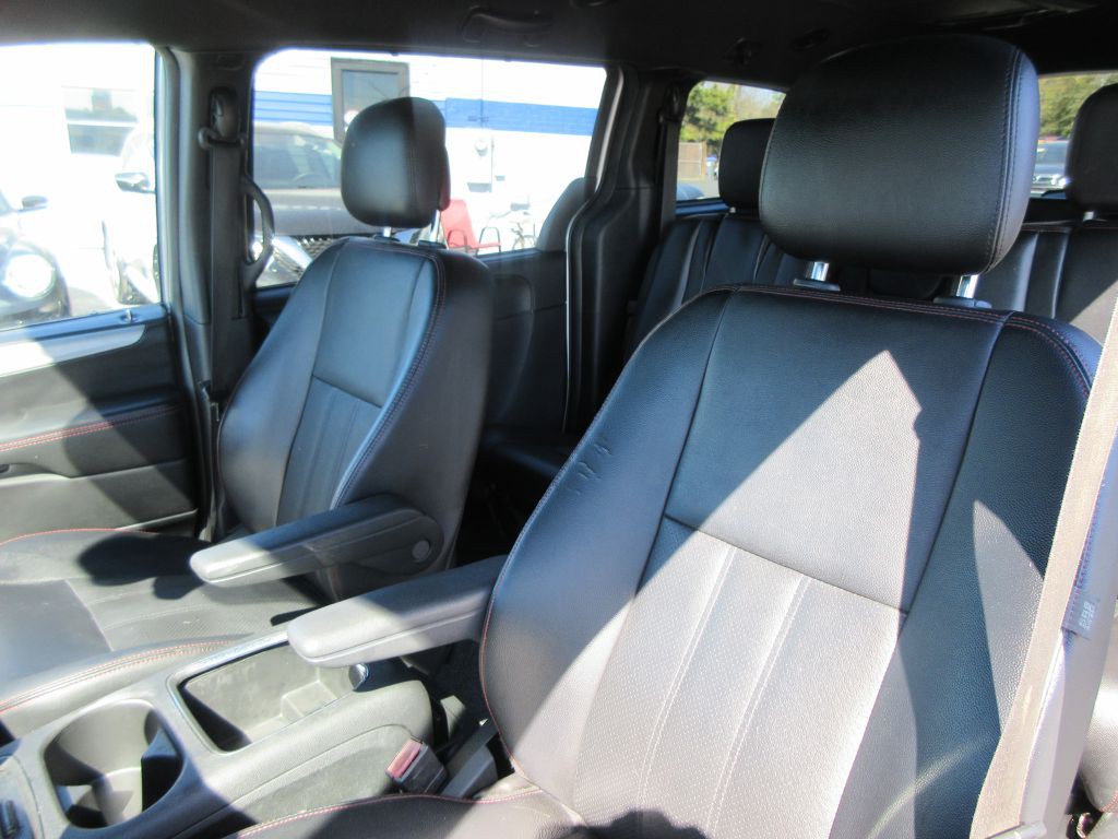 2018 Dodge Grand Caravan Image 11