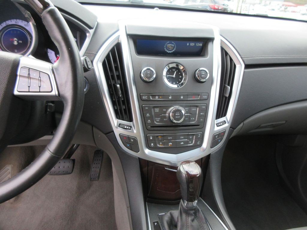 2012 Cadillac SRX Image 8