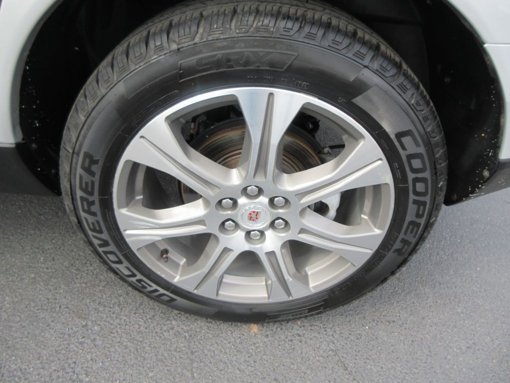 2012 Cadillac SRX Image 15