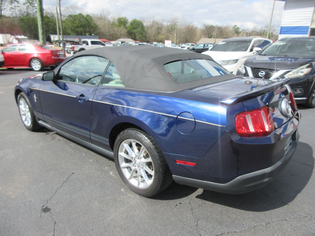 2010 Ford Mustang Image 6
