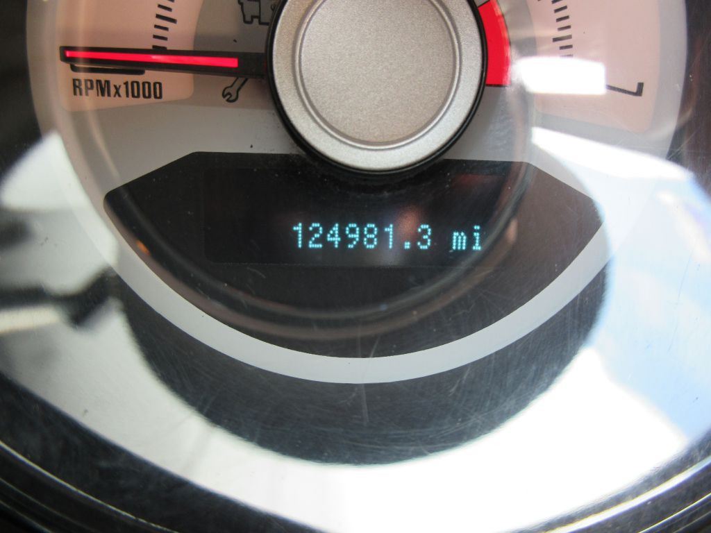 2010 Ford Mustang Image 8