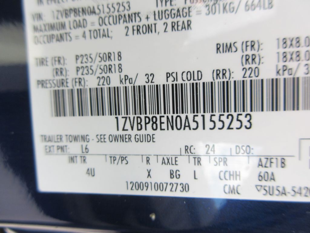 2010 Ford Mustang Image 13