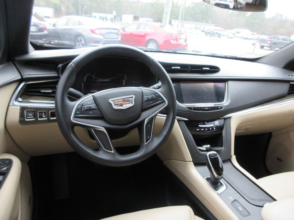 2017 Cadillac XT5 Image 7