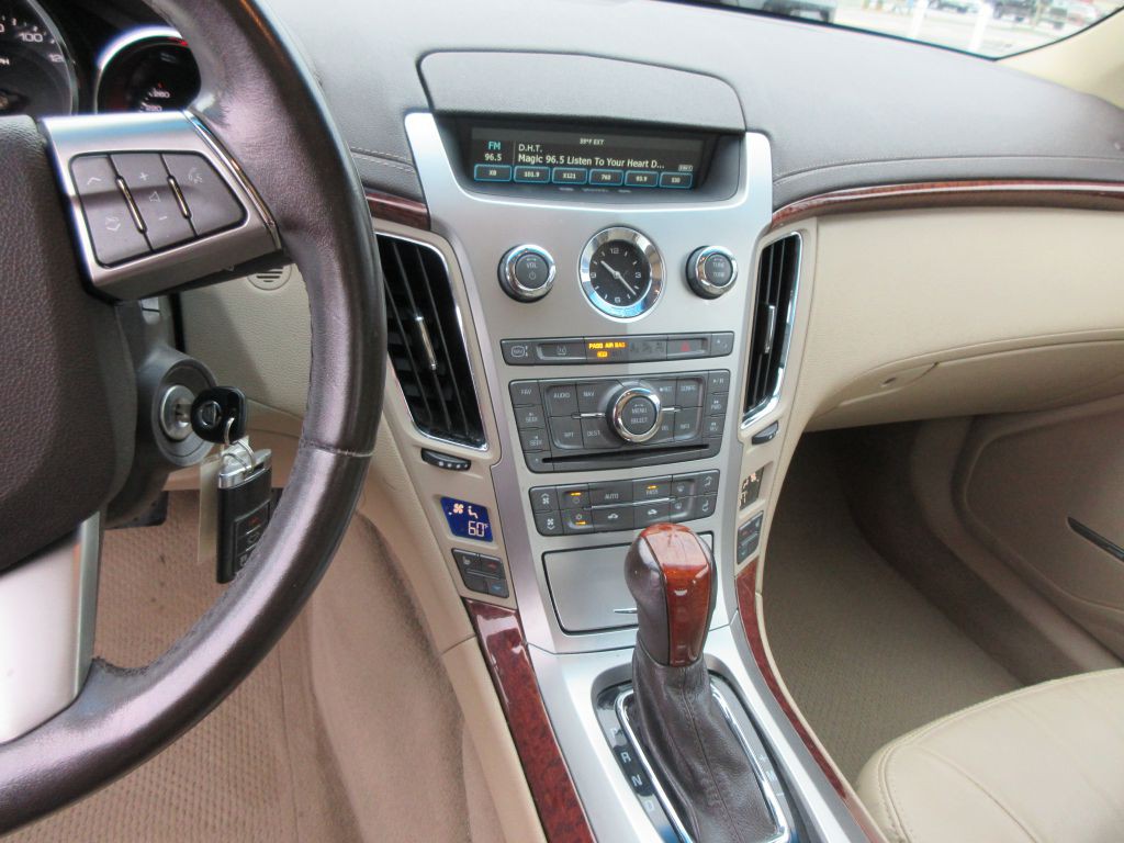 2011 Cadillac CTS Image 9