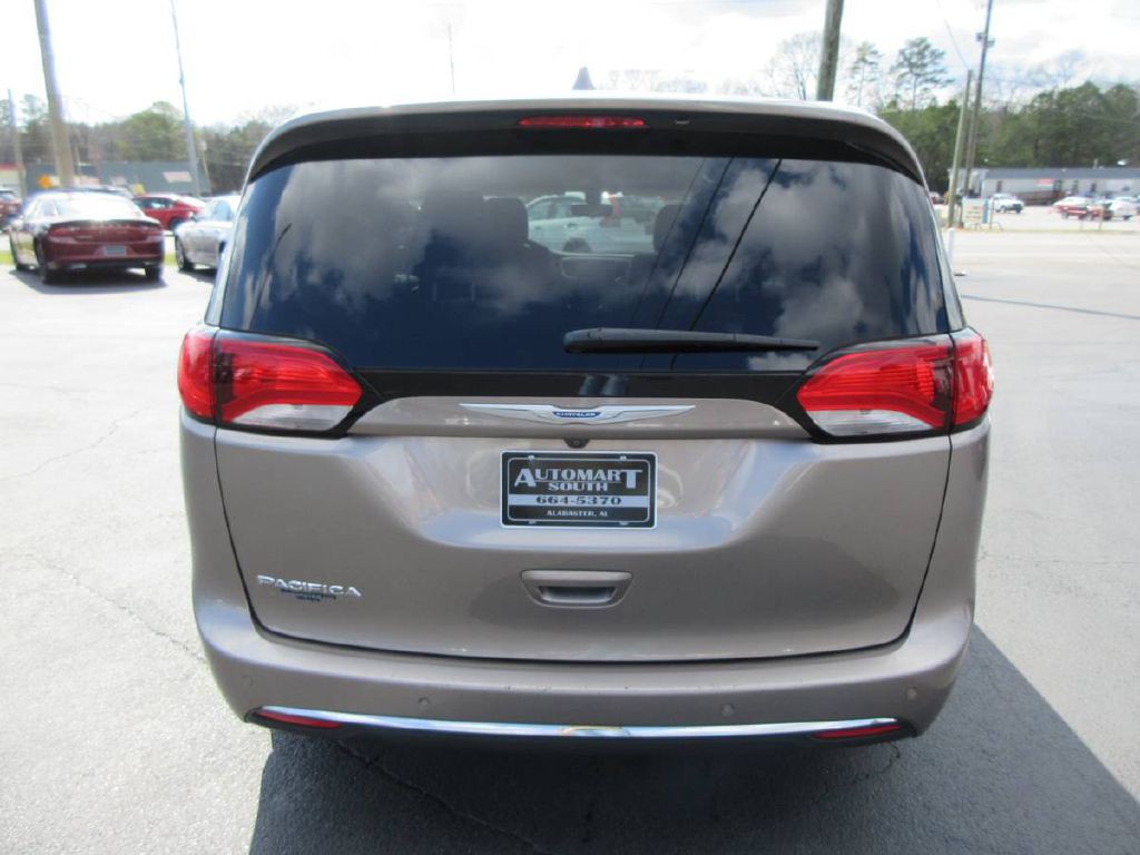 2018 Chrysler Pacifica Image 6