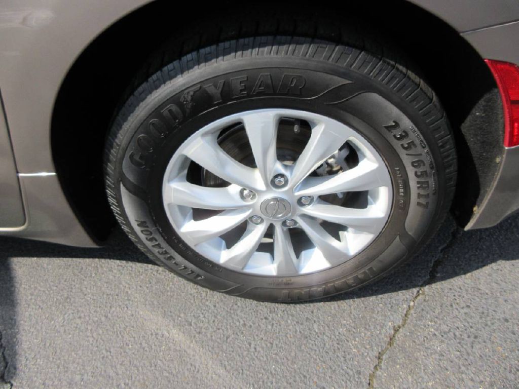 2018 Chrysler Pacifica Image 16