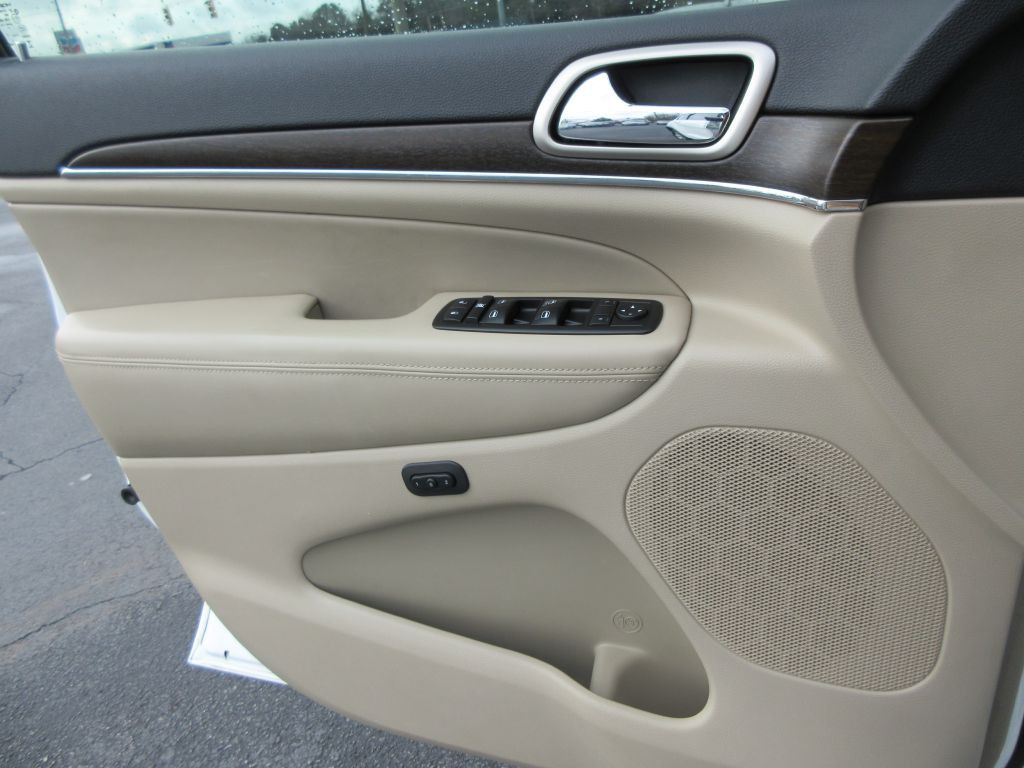 2015 Jeep Grand Cherokee Image 10