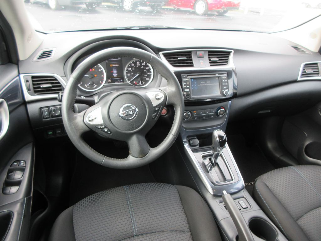 2017 Nissan Sentra Image 7