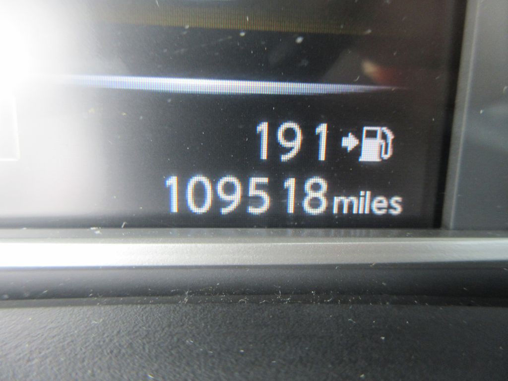 2017 Nissan Sentra Image 8