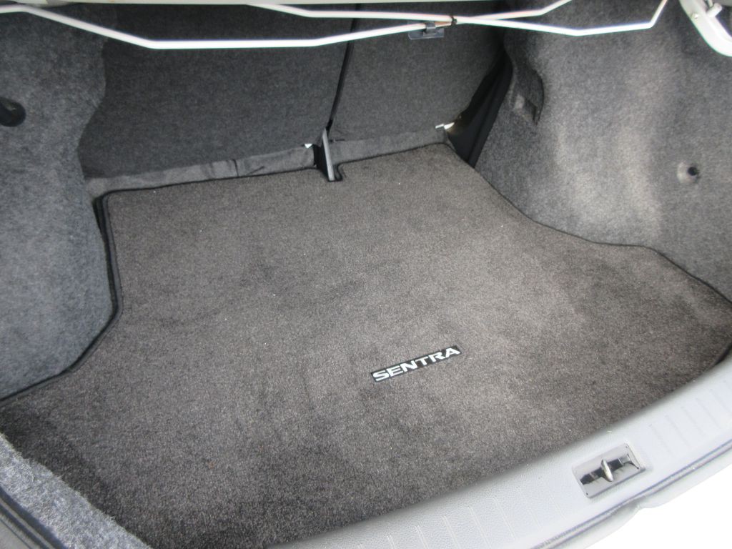 2017 Nissan Sentra Image 15