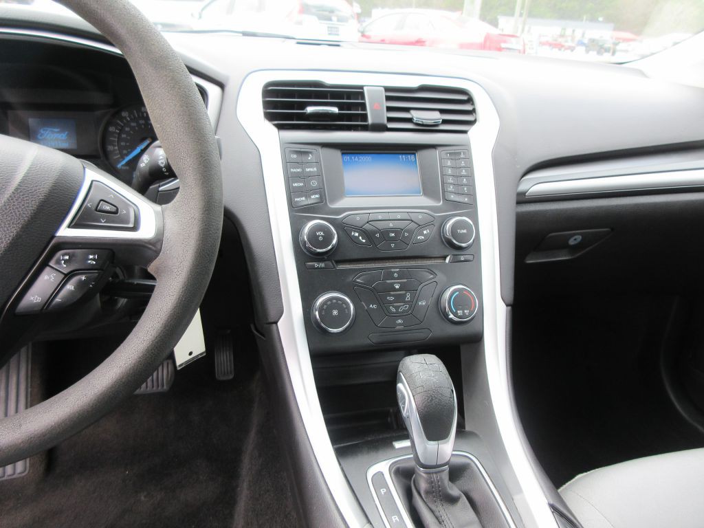 2013 Ford Fusion Image 9