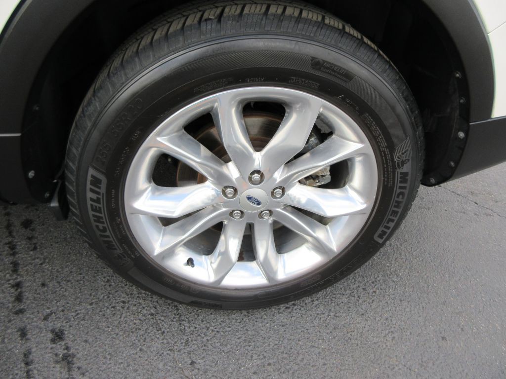 2013 Ford Explorer Image 14