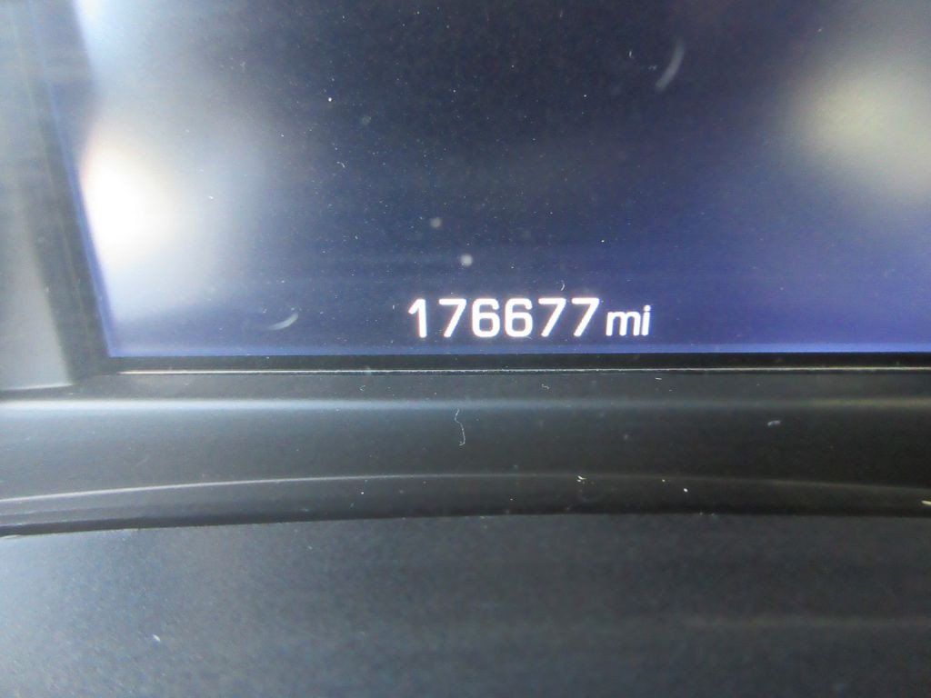 2018 Chevrolet Silverado 1500 Image 8