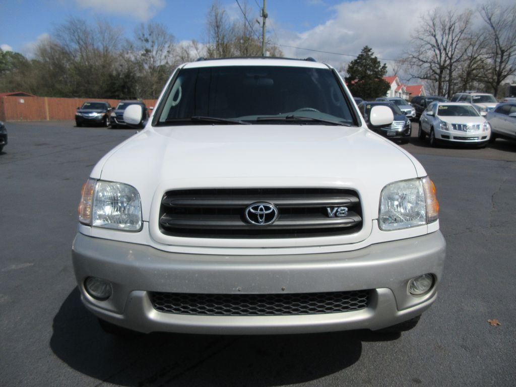 2002 Toyota Sequoia Image 2