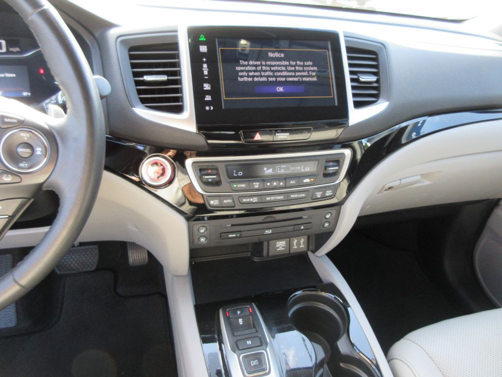 2016 Honda Pilot Image 9