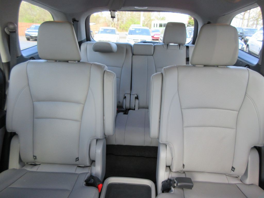 2016 Honda Pilot Image 13