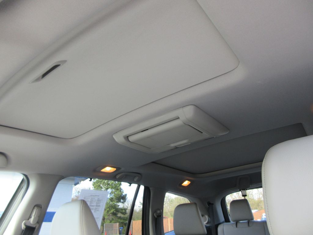 2016 Honda Pilot Image 16