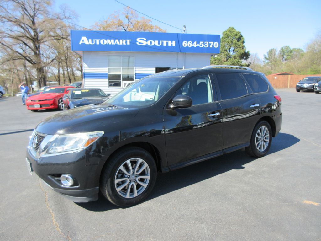 2016 Nissan Pathfinder Image 1