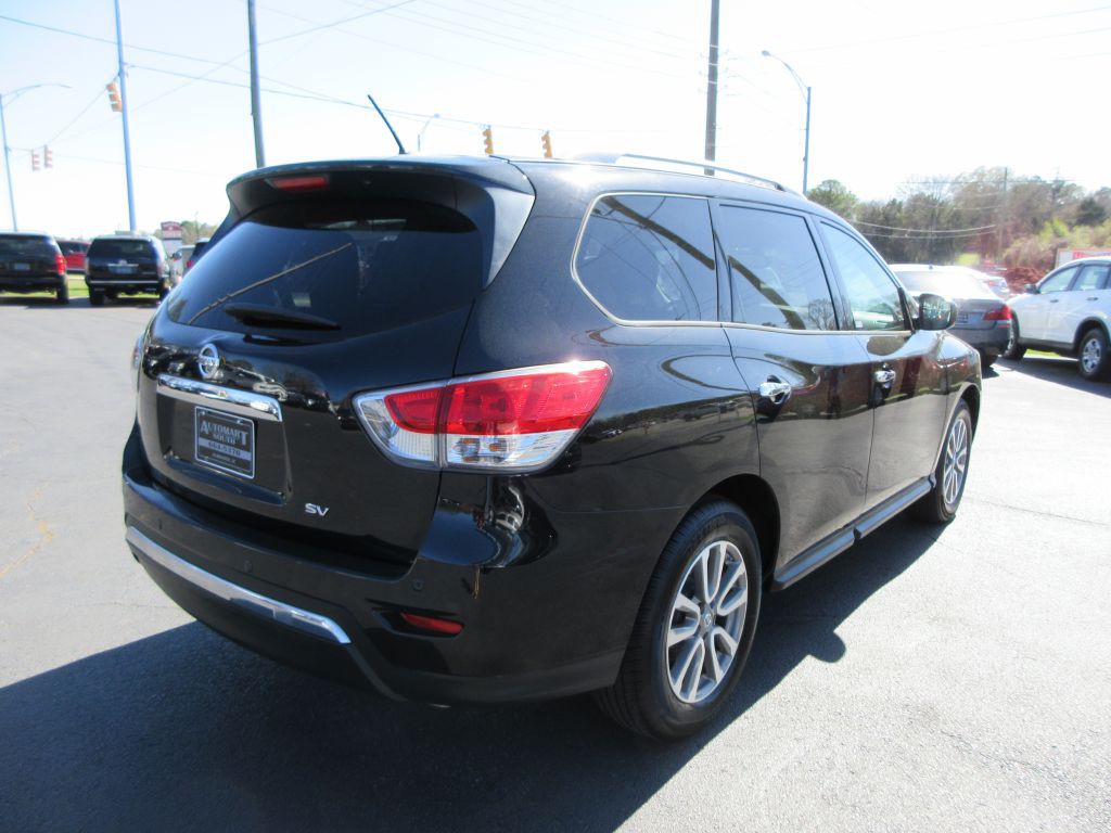 2016 Nissan Pathfinder Image 4