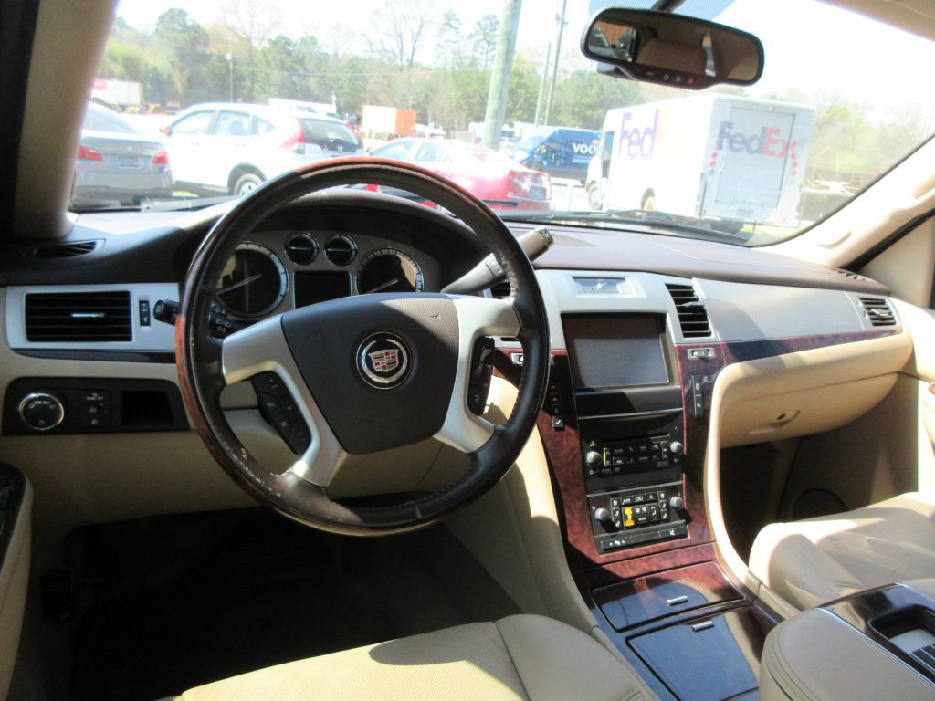 2014 Cadillac Escalade Image 7