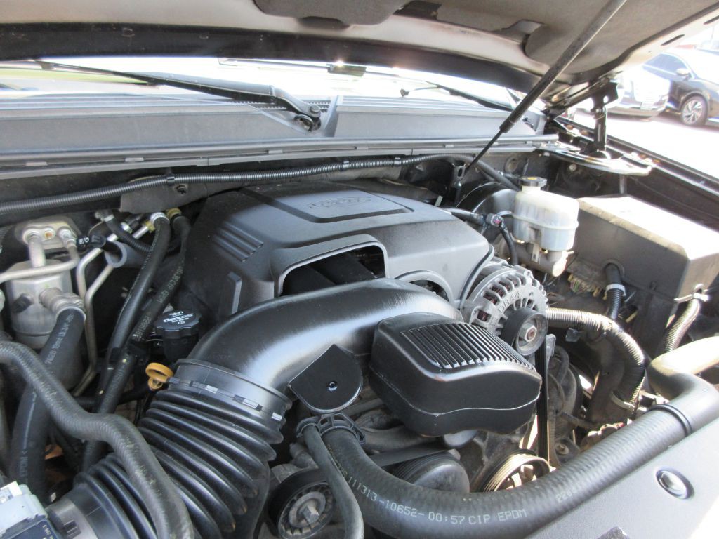 2014 Cadillac Escalade Image 19