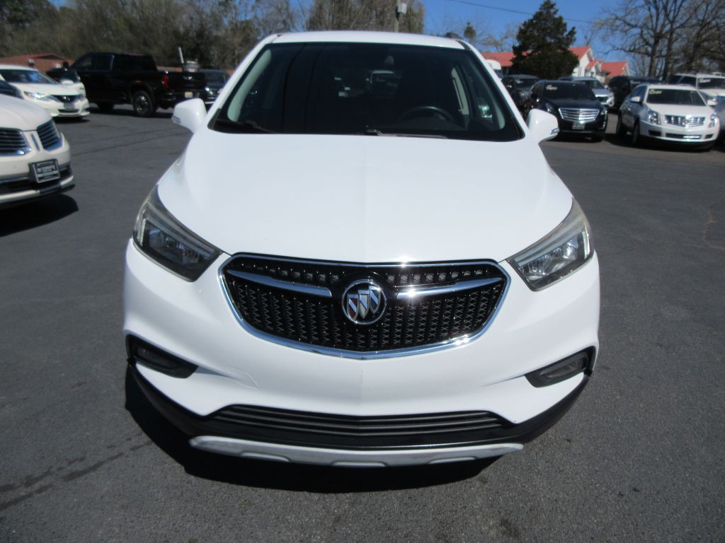 2017 Buick Enclave Image 2