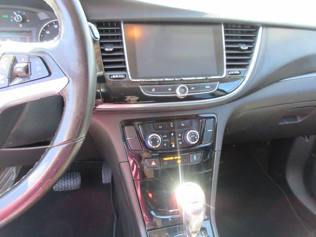 2017 Buick Enclave Image 9