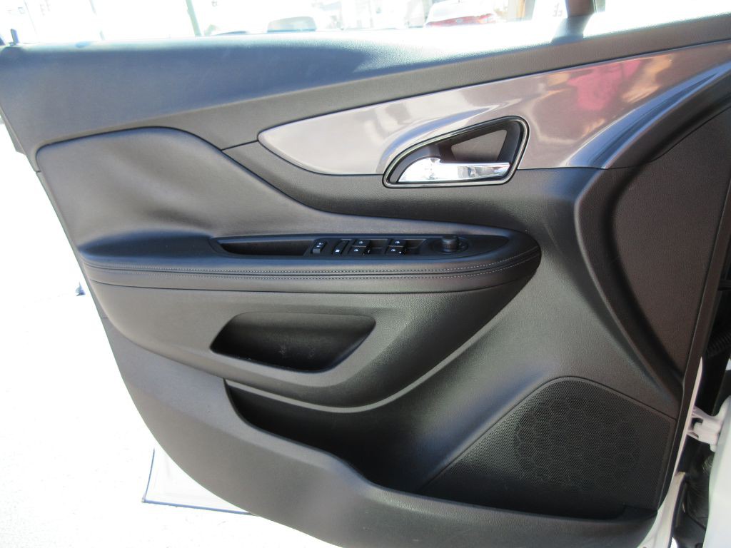 2017 Buick Enclave Image 10